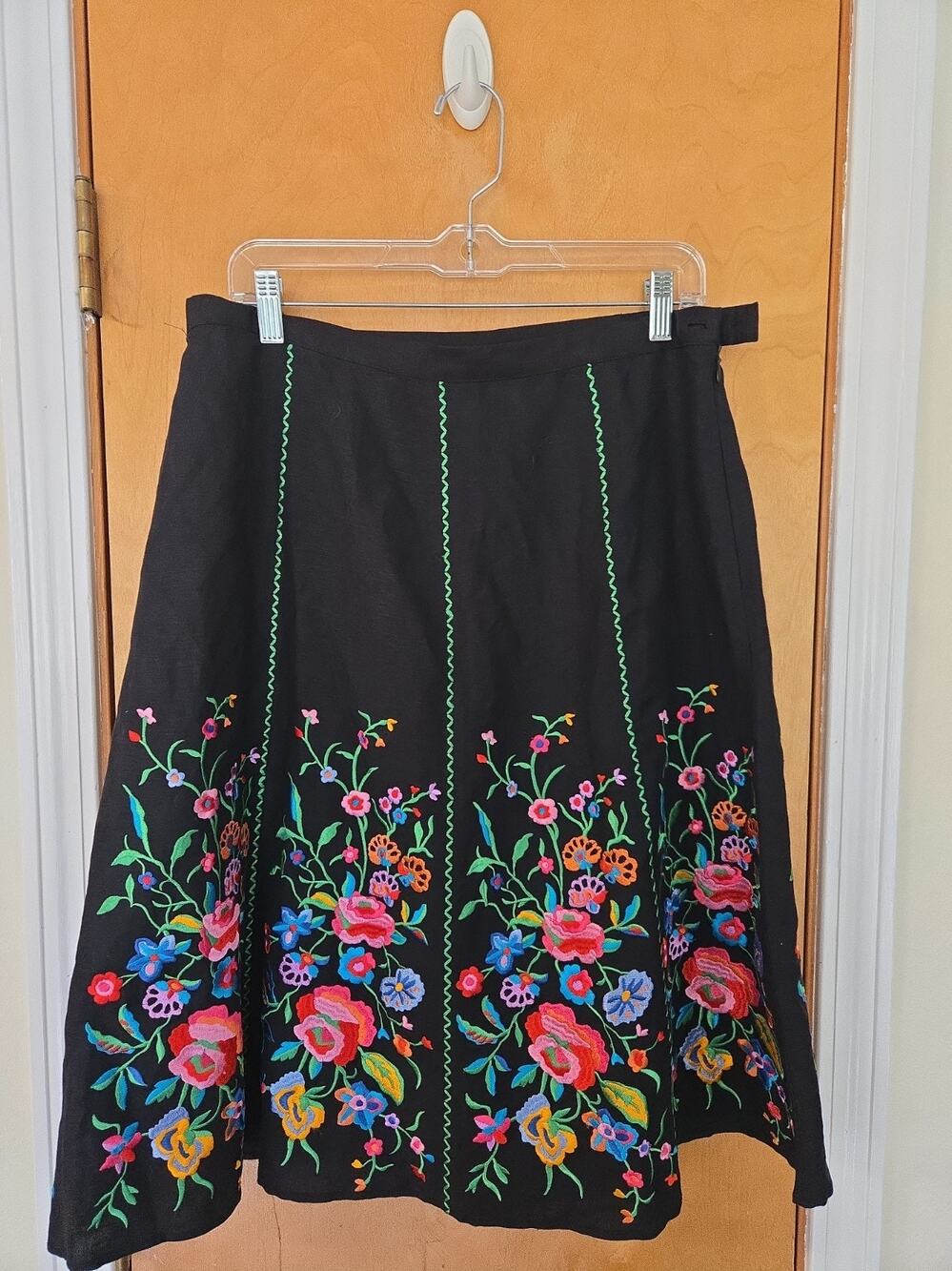Linea by Louis Dell'Olio - Embroidered Skirt - Black Floral Size 12
